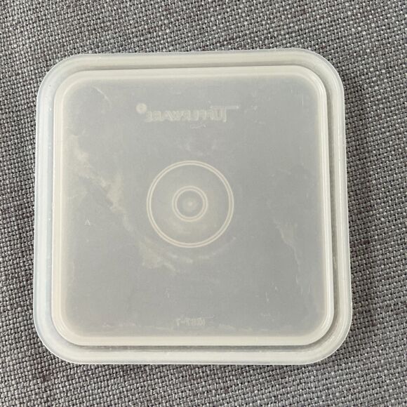 Tupperware Cheese Keeper In Almond Container 3 PC 9.5" x 3.5" x 3.5" Vintage - Picture 4 of 9